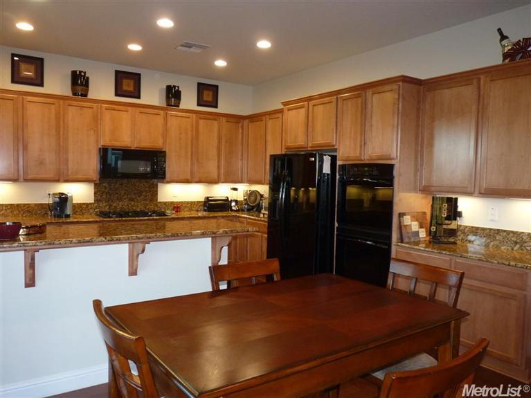 2056 Devonport Loop, Roseville, CA 95747 photo 9