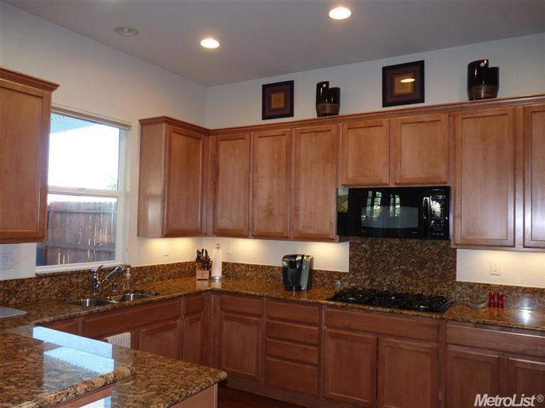 2056 Devonport Loop, Roseville, CA 95747 photo 6