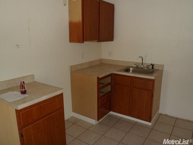 923 3rd St, Modesto, CA 95351 photo 3