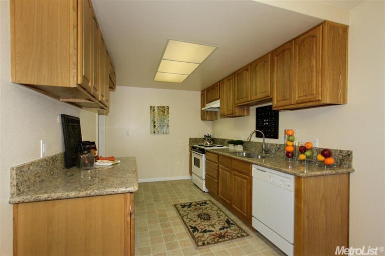 2128 E 8th St, Davis, CA 95618 photo 8