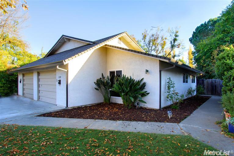 2128 E 8th St, Davis, CA 95618 photo 2