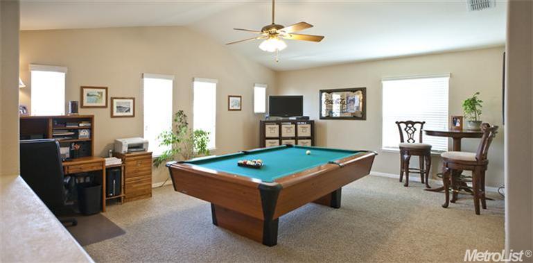 1744 W 4th St, Ripon, CA 95366 photo 8