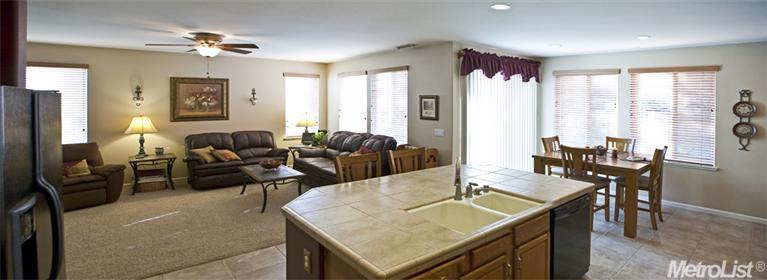 1744 W 4th St, Ripon, CA 95366 photo 7