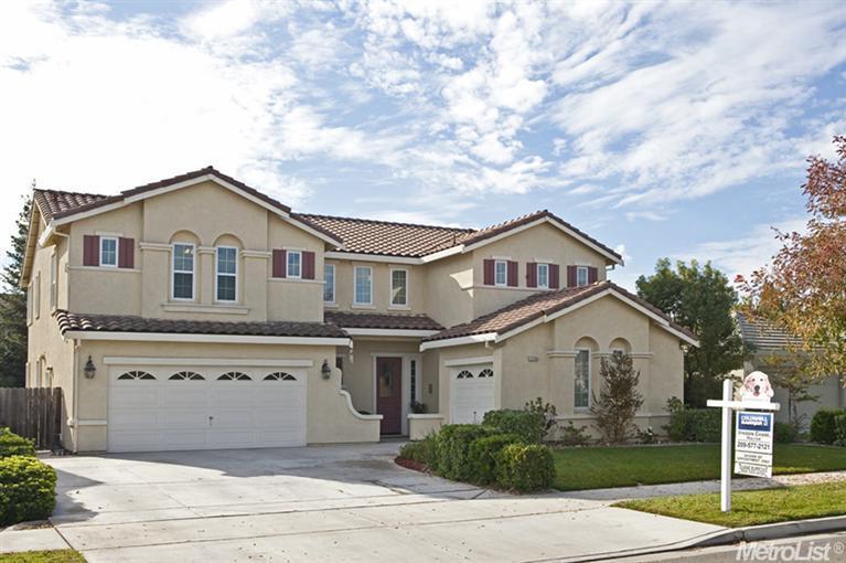 1744 W 4th St, Ripon, CA 95366 photo 1