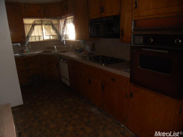 326 Sperry Ave, Patterson, CA 95363 photo 4