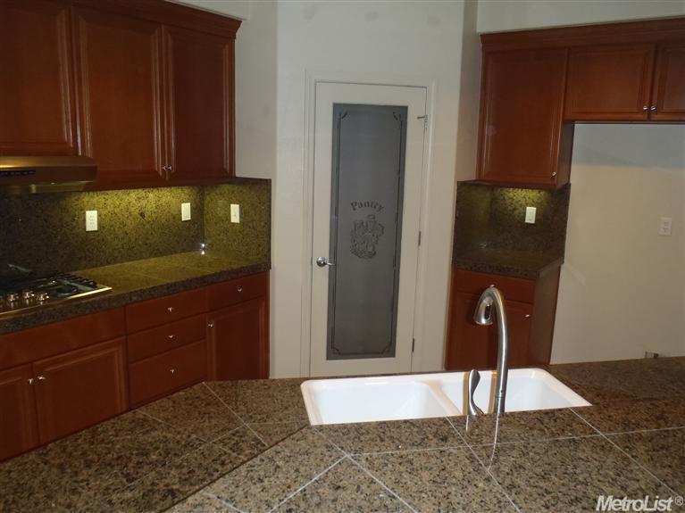 2324 Giannoni Way, Lodi, CA 95242 photo 4