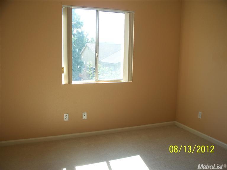 413 Peregrine Dr, Patterson, CA 95363 photo 6