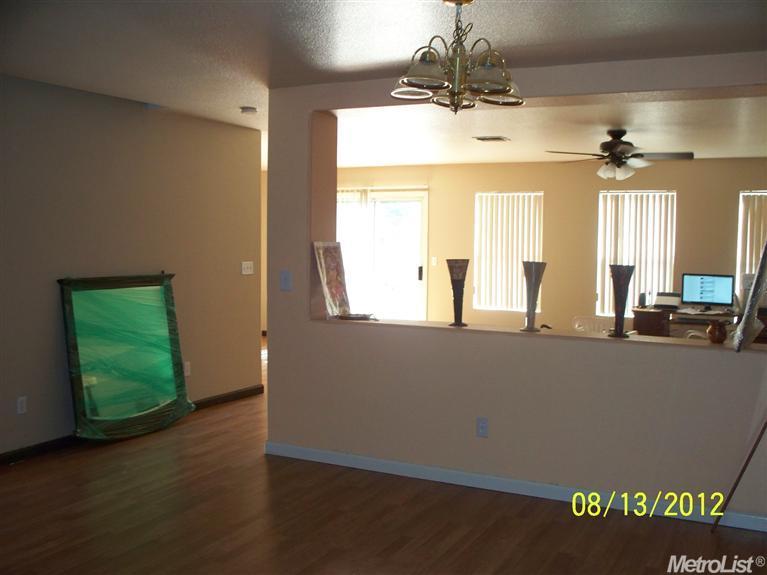 413 Peregrine Dr, Patterson, CA 95363 photo 3
