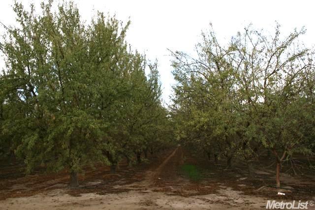 5201 Laird Rd, Modesto, CA 95358 photo 1