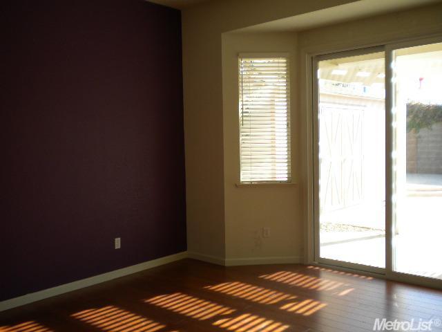1054 Steele Way, Galt, CA 95632 photo 12