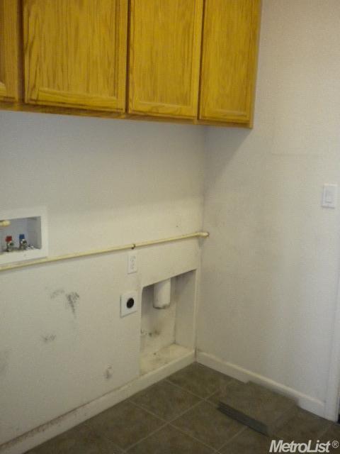 1054 Steele Way, Galt, CA 95632 photo 24