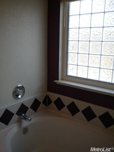 1054 Steele Way, Galt, CA 95632 photo 13