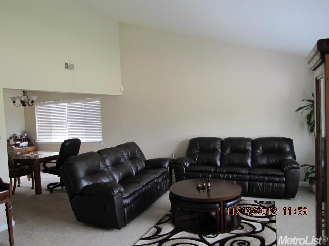 1053 Sunfish Dr, Manteca, CA 95337 photo 5