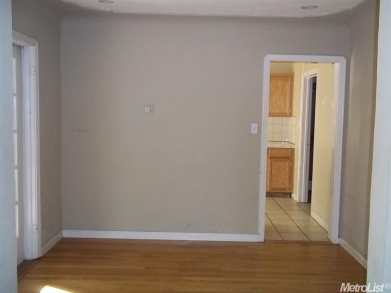 207 N Santa Cruz Ave, Modesto, CA 95354 photo 6