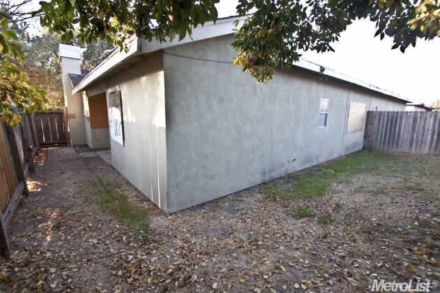 1825 Conifer Dr, Modesto, CA 95350 photo 9