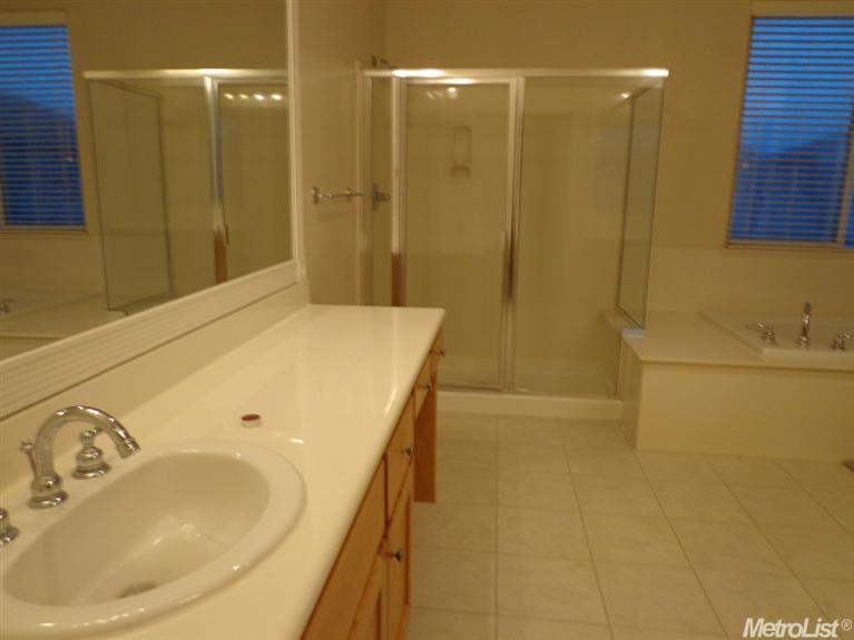 4024 Calais Ct, Modesto, CA 95356 photo 15