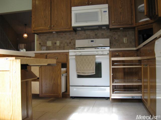 537 Moe Dr, Patterson, CA 95363 photo 9