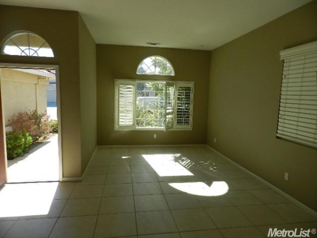 3117 Amos Ct, Modesto, CA 95355 photo 3