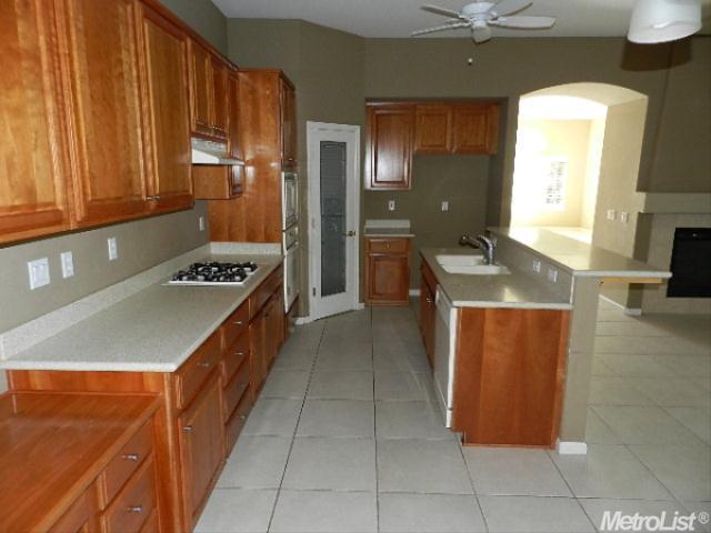 3117 Amos Ct, Modesto, CA 95355 photo 8