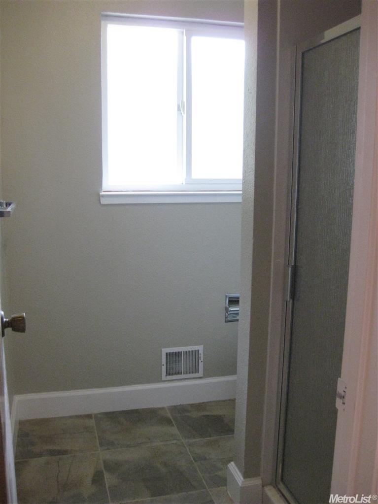 2825 Stoneridge Dr, Modesto, CA 95355 photo 5