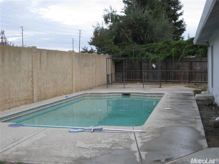 2825 Stoneridge Dr, Modesto, CA 95355 photo 9