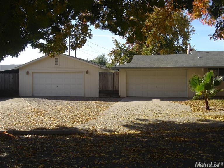 2101 Budd St, Modesto, CA 95350 photo 3