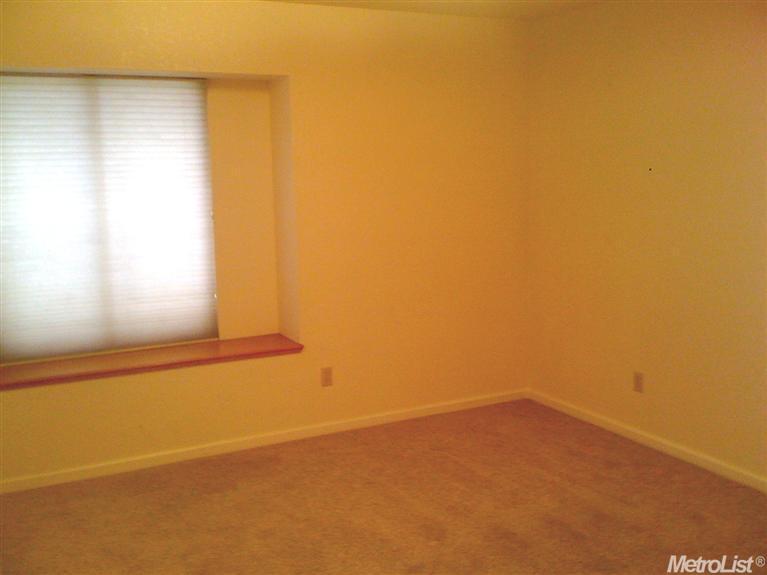 2401 Naas Ct, Modesto, CA 95358 photo 9