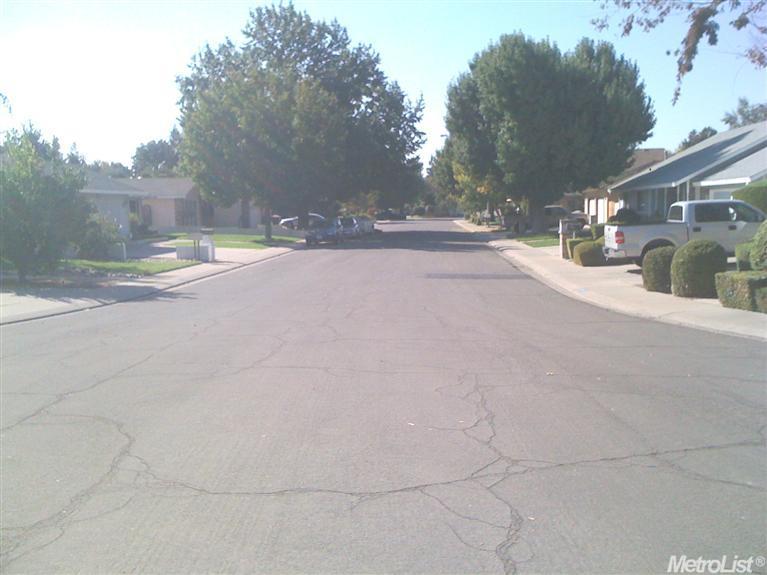 2401 Naas Ct, Modesto, CA 95358 photo 2