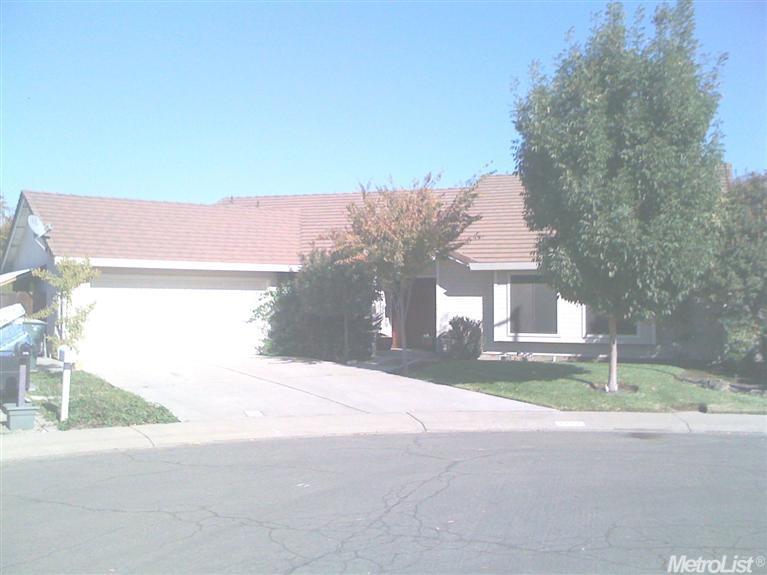 2401 Naas Ct, Modesto, CA 95358 photo 1