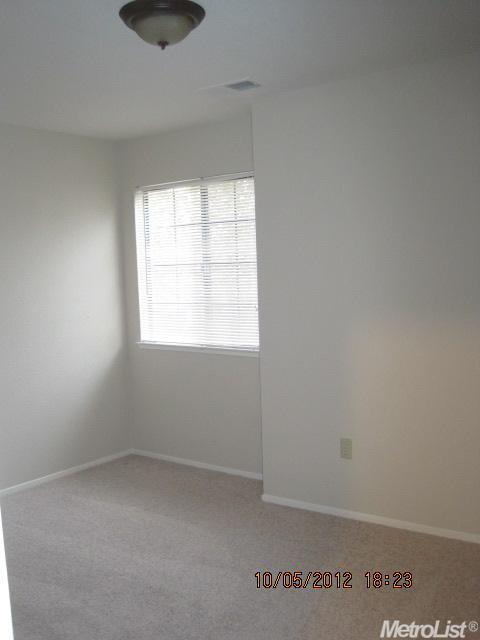 1208 Cape Cod Dr, Modesto, CA 95358 photo 12