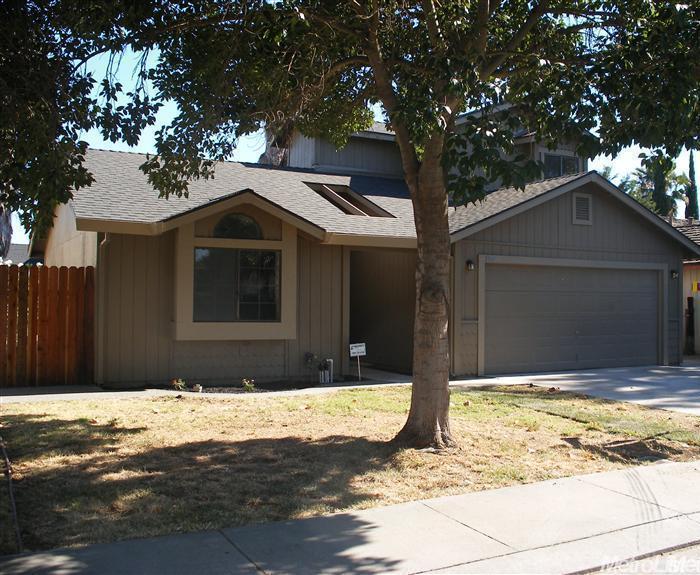 1208 Cape Cod Dr, Modesto, CA 95358 photo 1