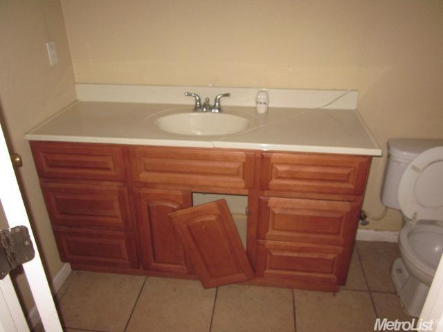 1825 Denver St, Modesto, CA 95358 photo 7