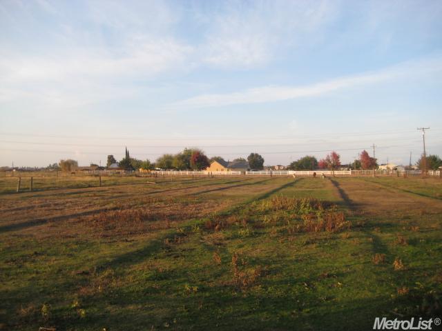 5137 Litt Rd, Modesto, CA 95357 photo 16