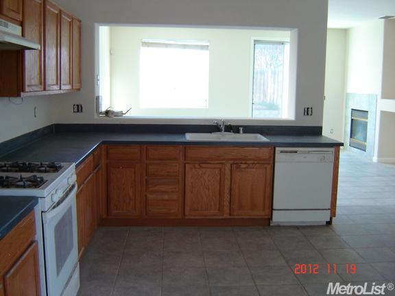 1930 Landreth Ln, Manteca, CA 95336 photo 3