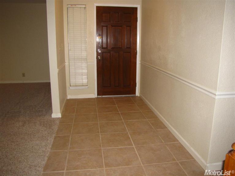 1453 Castaway, Manteca, CA 95337 photo 4