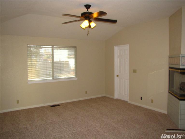 1453 Castaway, Manteca, CA 95337 photo 14