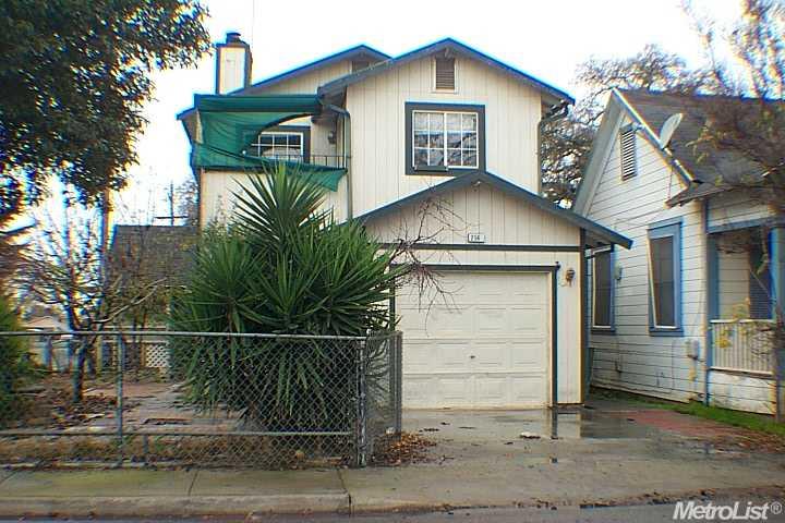 256 Grove Ave, Oakdale, CA 95361 photo 1