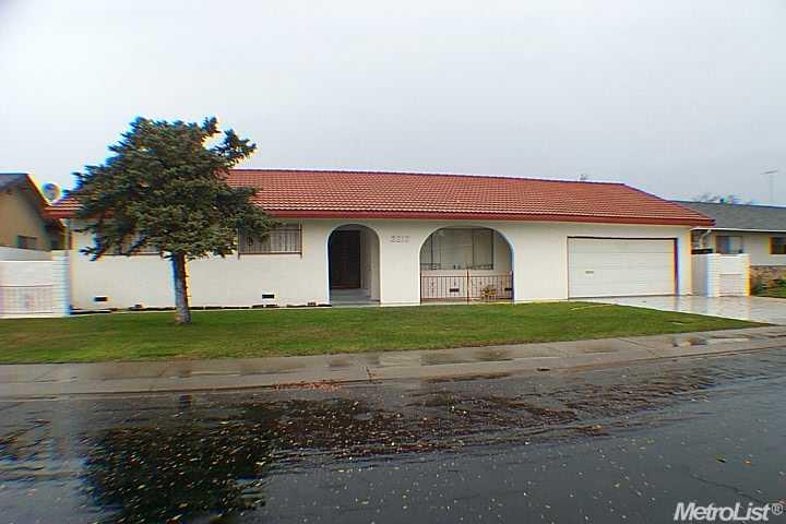 2217 SE Hale Aloha Way, Ceres, CA 95307 photo 1