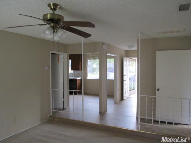 843 Agate Ave, Manteca, CA 95336 photo 4
