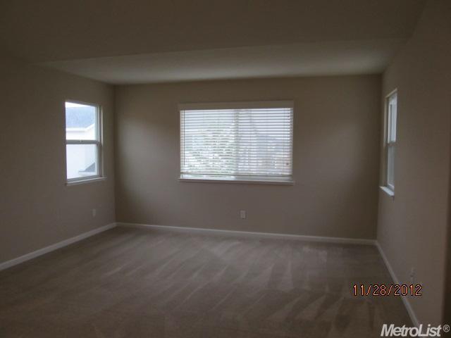 4084 Ivory Ln, Turlock, CA 95382 photo 8