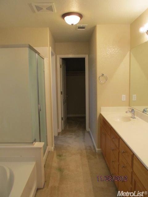 4084 Ivory Ln, Turlock, CA 95382 photo 9