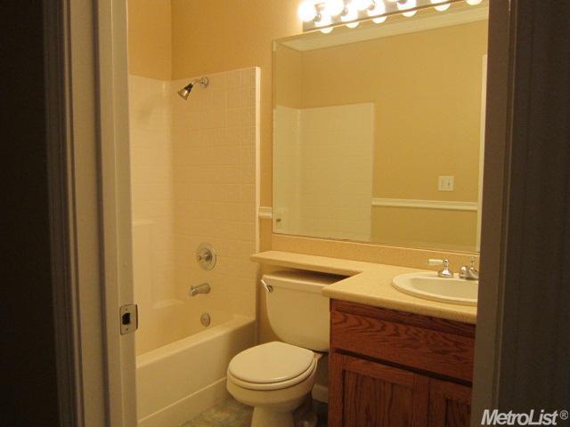 1620 Daisy Tree, Ceres, CA 95307 photo 6