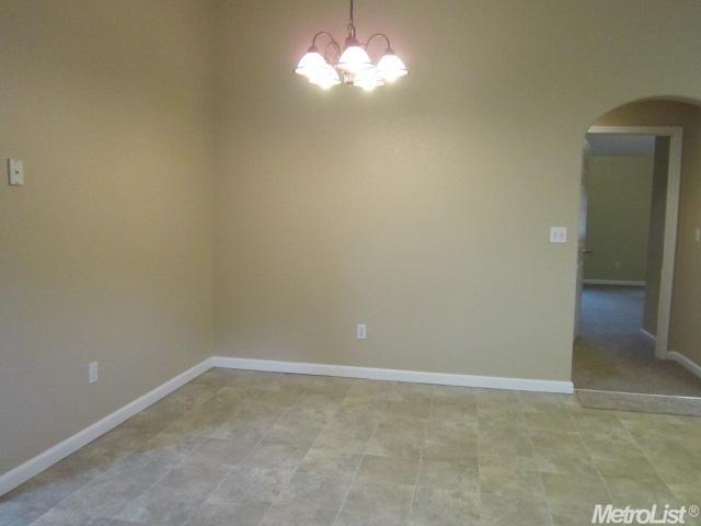 1620 Daisy Tree, Ceres, CA 95307 photo 4