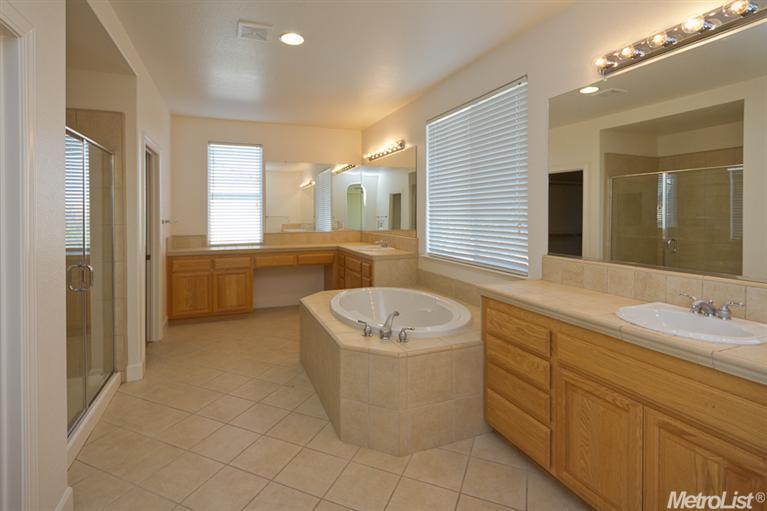 858 Bluestone Cir, Folsom, CA 95630 photo 9
