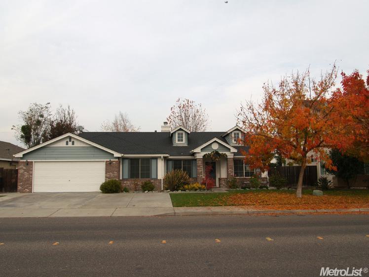 1917 Snyder Ave, Modesto, CA 95356 photo 1