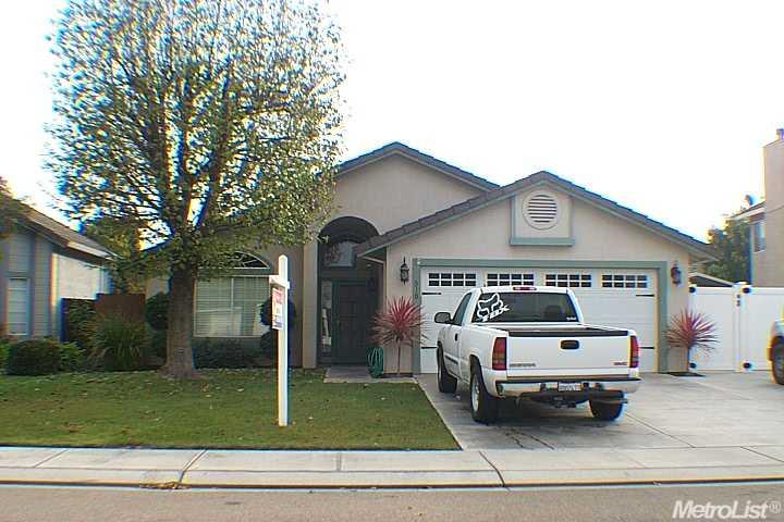 510 Meadowland Dr, Ripon, CA 95366 photo 1