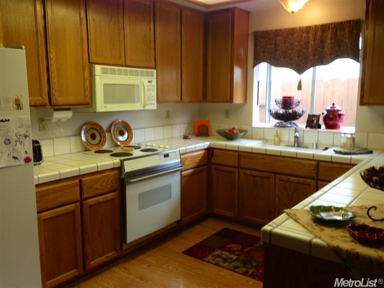 510 Meadowland Dr, Ripon, CA 95366 photo 5
