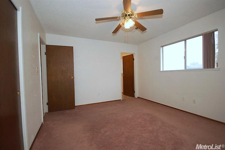 340 Clark St, Turlock, CA 95380 photo 13