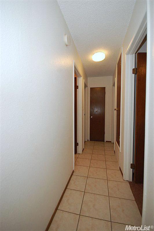 340 Clark St, Turlock, CA 95380 photo 9
