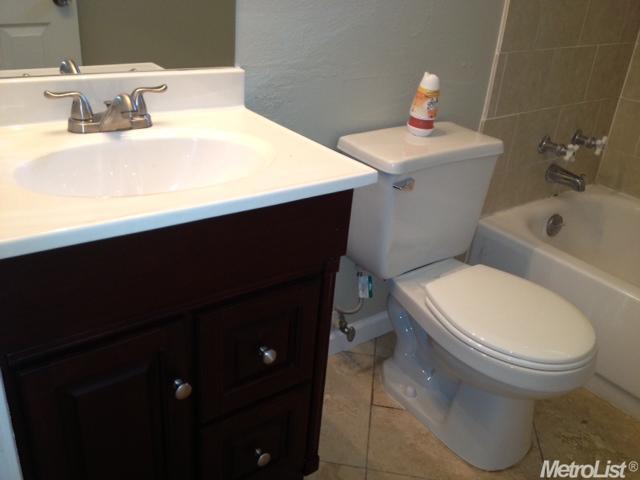 2708 Campbell Ln, Modesto, CA 95350 photo 5